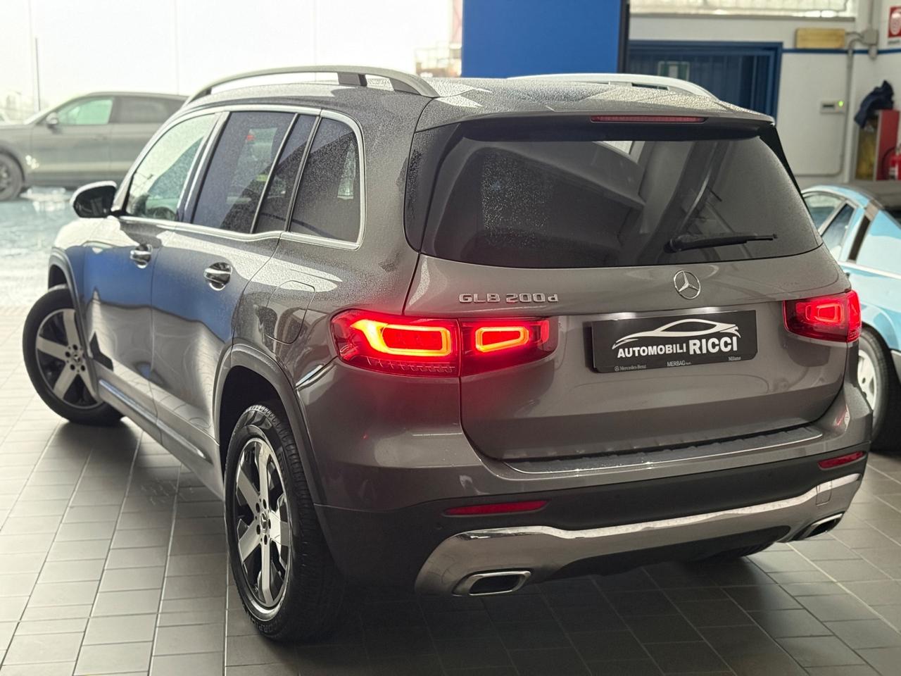 Mercedes-benz GLB 200 d Automatic 7 POSTI