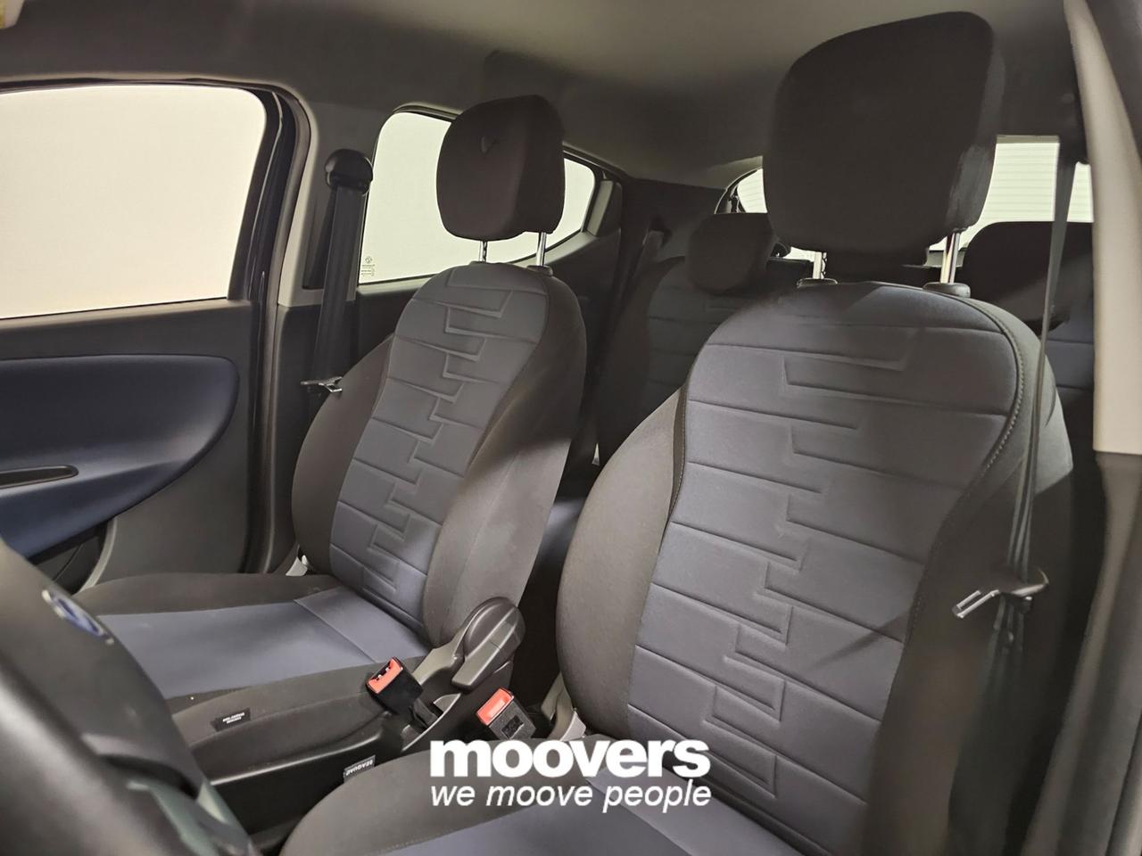 Ypsilon 3ª serie LANCIA Ypsilon 1.0 FireFly 5 porte S&S Hybrid Silver