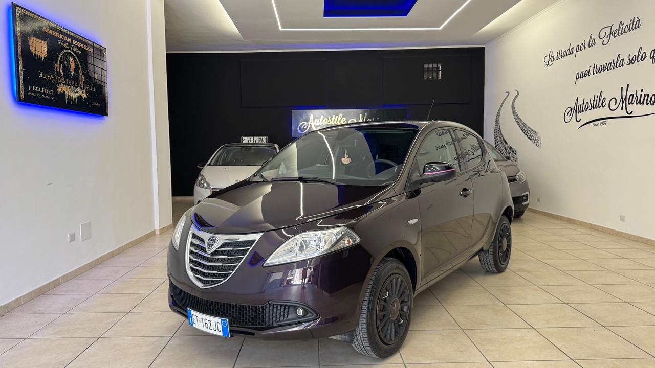 Lancia Ypsilon 0.9 TwinAir 85 CV 5 porte Metano Ecochic Elefantino
