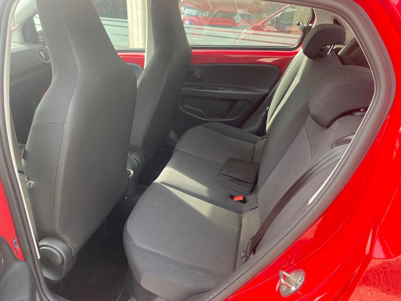 Volkswagen up! 1.0 5p. move