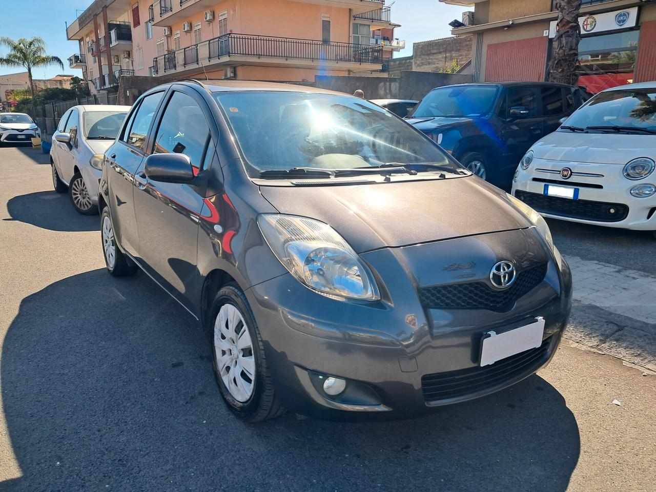 Toyota Yaris 1.3 100 cv 5p. Sol