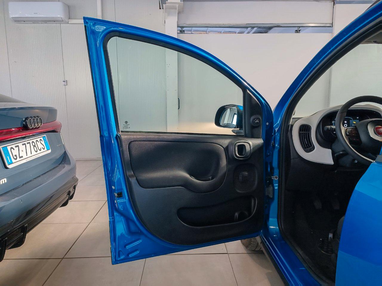 Fiat Pandina Pandina III 2024 Cross 1.0 firefly hybrid s