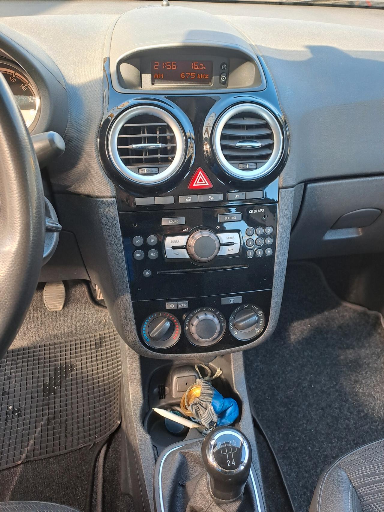 Opel Corsa 1.2 85CV 5 porte GPL-TECH Edition