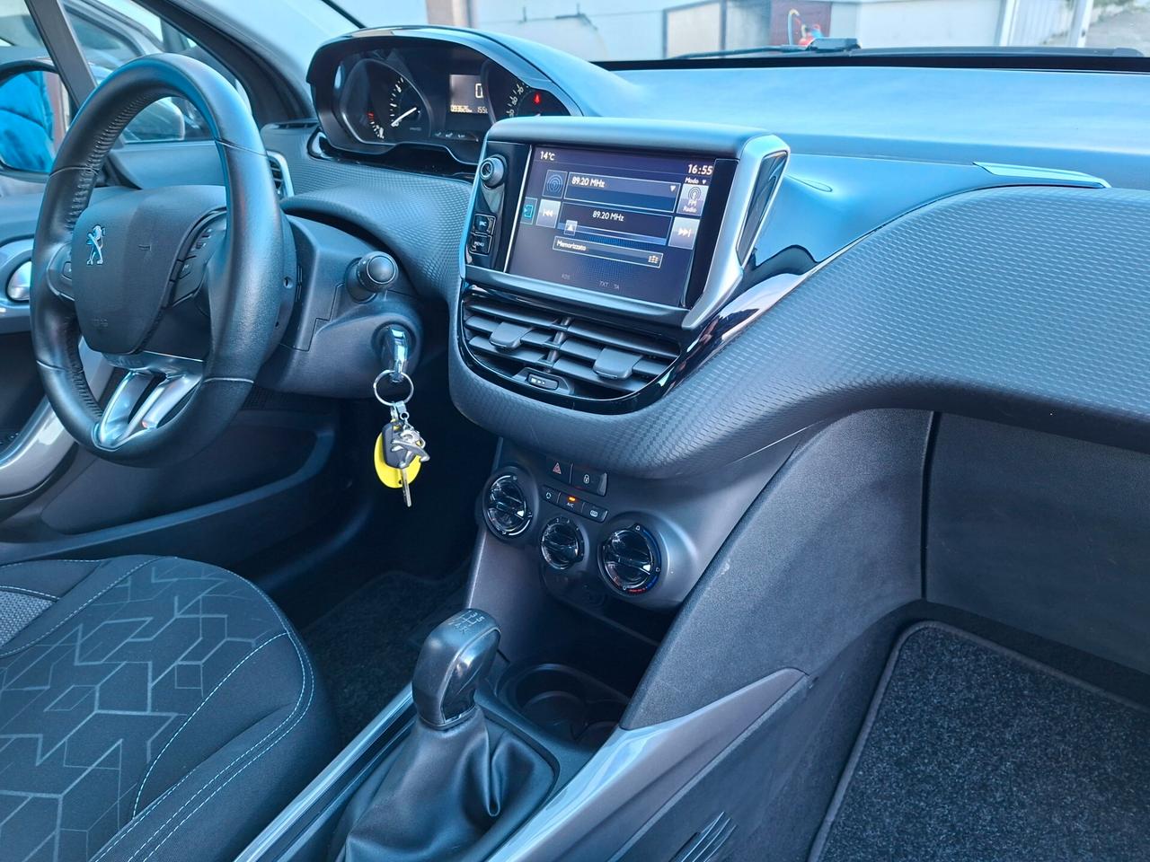 Peugeot 2008 PureTech 82 Active DISTRIBUZ .ESEGUITA