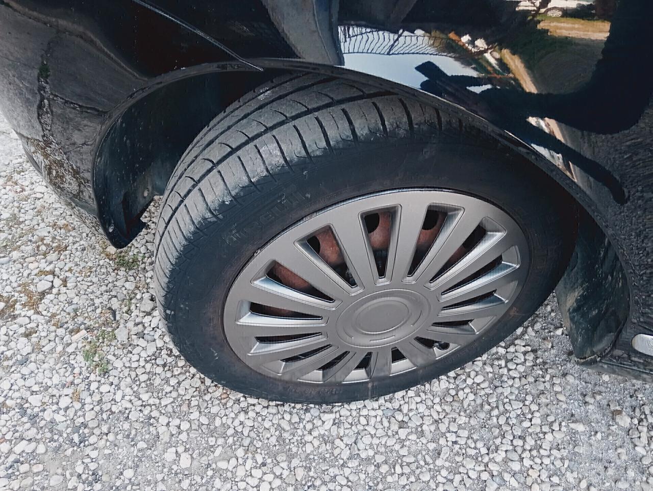 Lancia Ypsilon 1.4 Platino Ecochic GPL