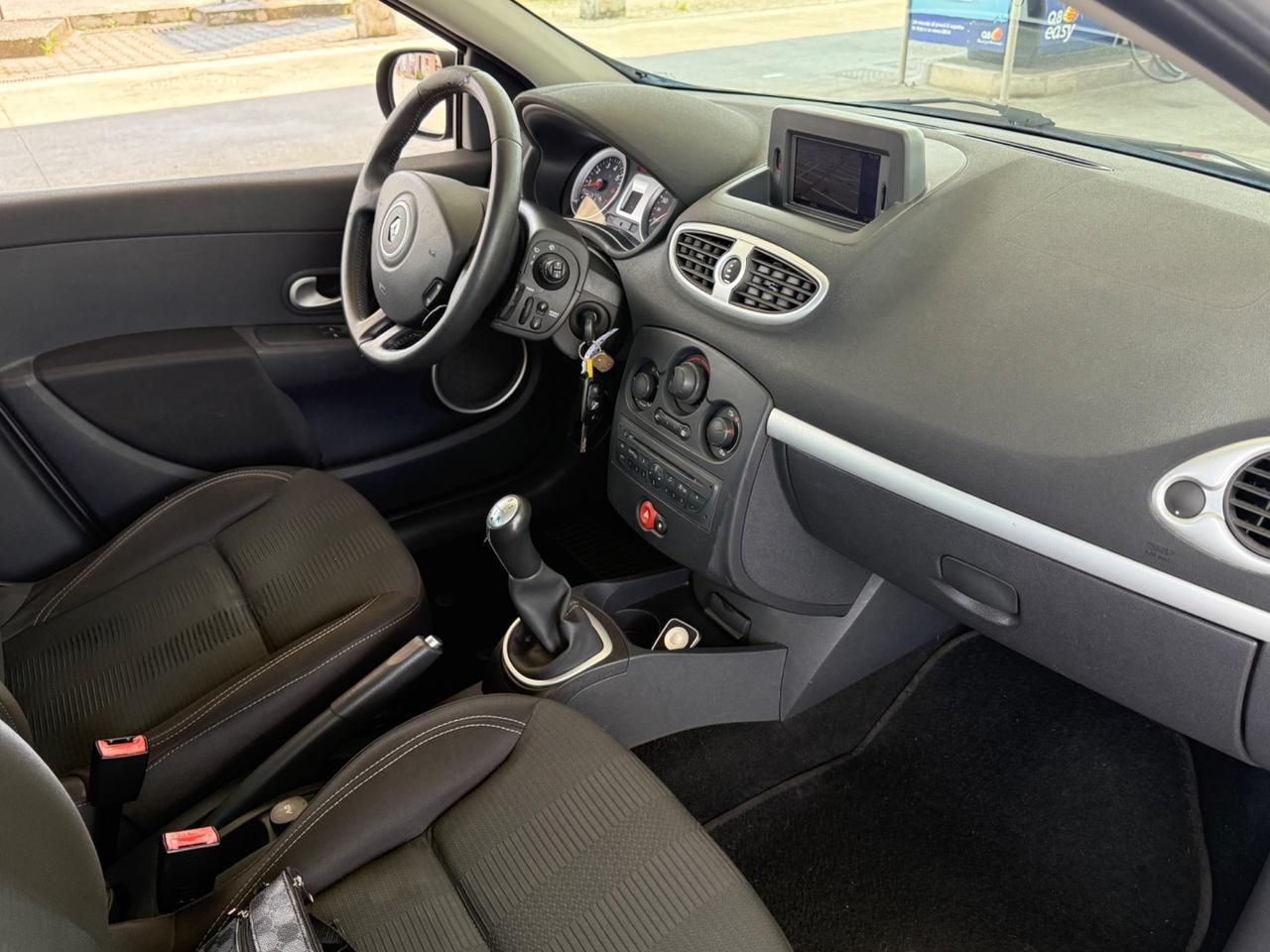 Renault Clio 1.2 16V 5 porte Dynamique