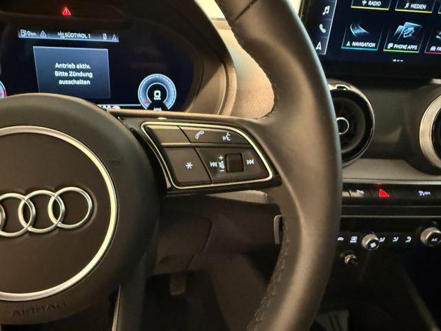 AUDI Q2 35 TFSI S tronic S-Line Matrix Navi Park Assist