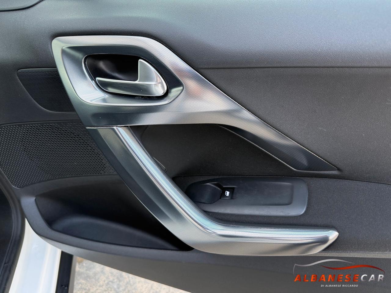 Peugeot 2008 BlueHDi 120 S&S Allure