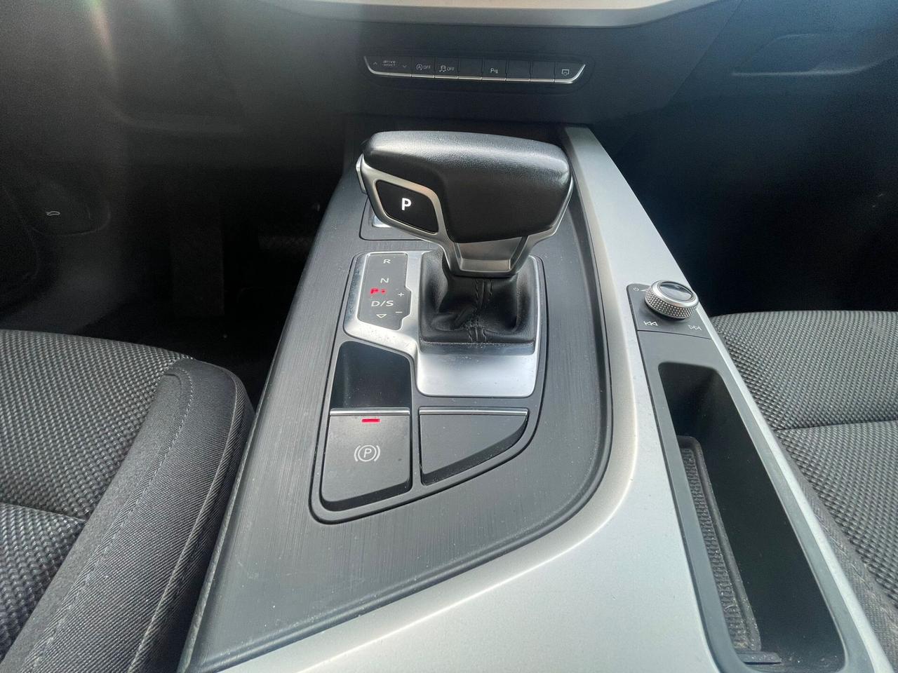 Audi A4 Avant 35 TDI S tronic Business