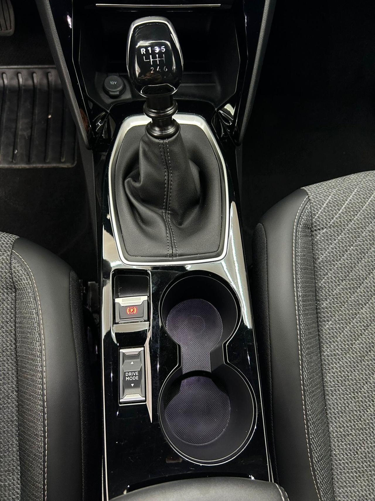 Peugeot 2008 PureTech 1.2 Benzina 100 cv S&S Allure
