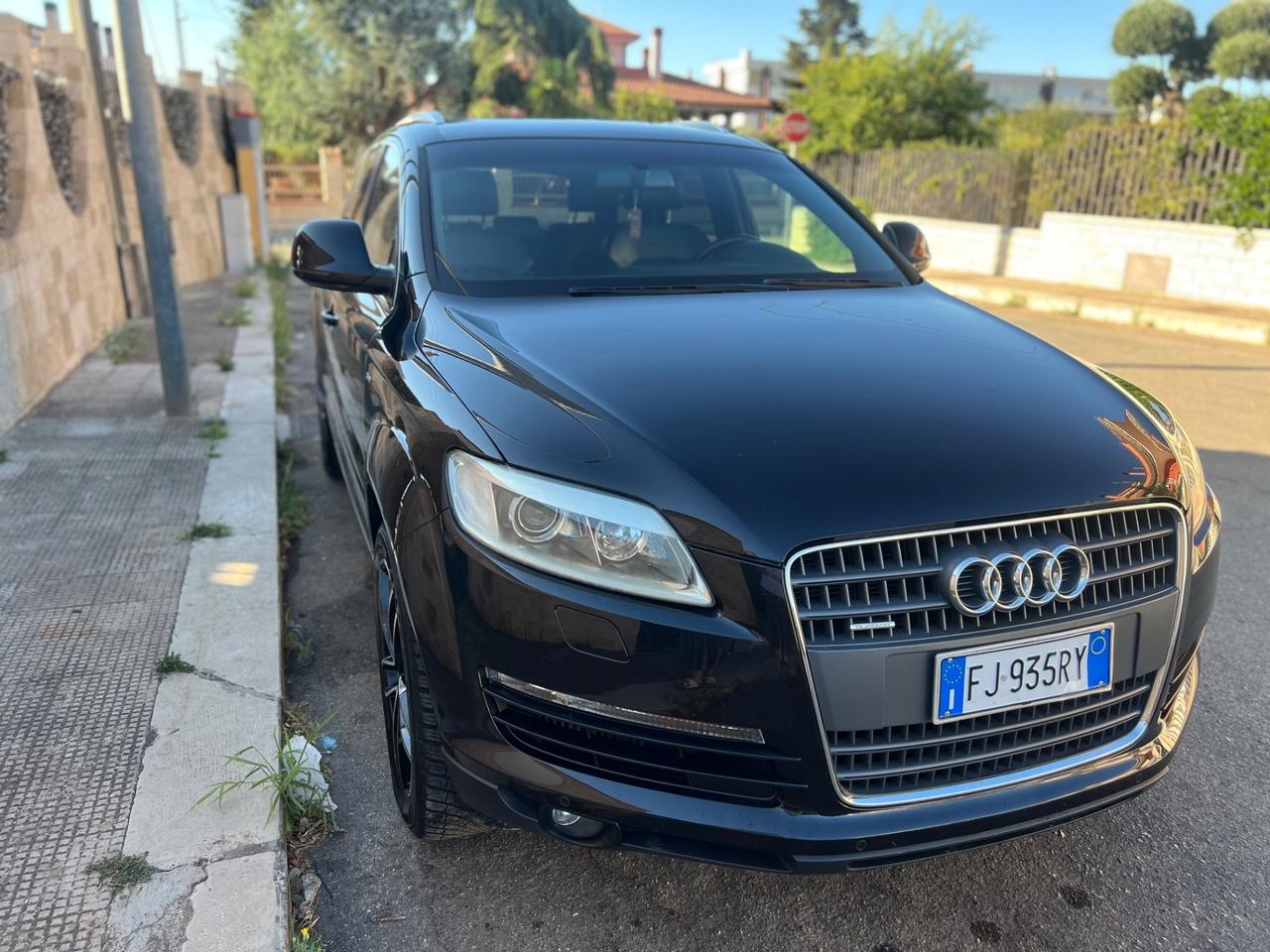 Audi Q7 4.2 V8 TDI quattro tiptronic SLine