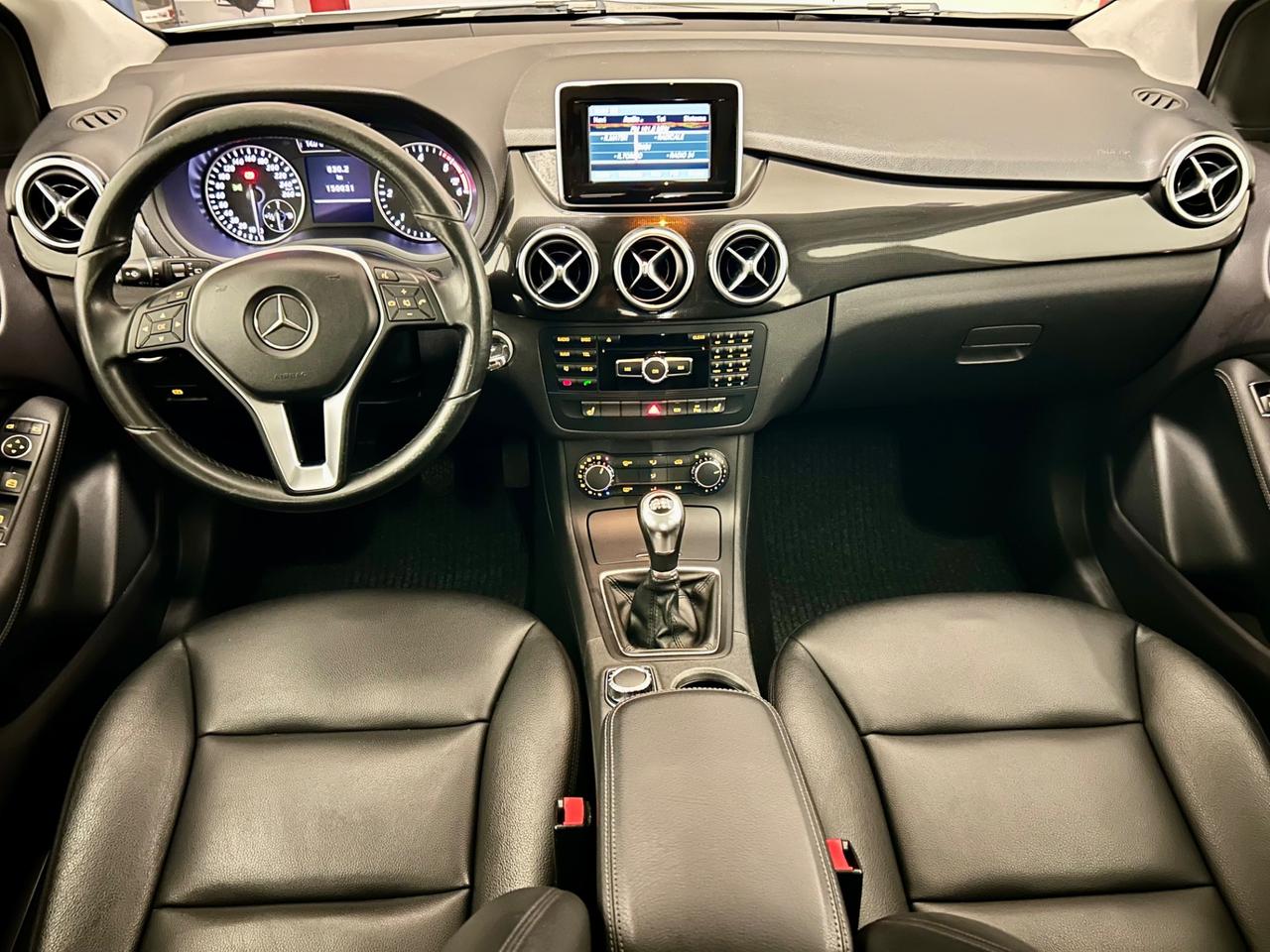 Mercedes-benz B 200 d Premium