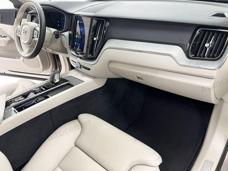 Volvo XC60 B4 (d) AWD AUT PLUS DARK **AUTOCARRO N1**