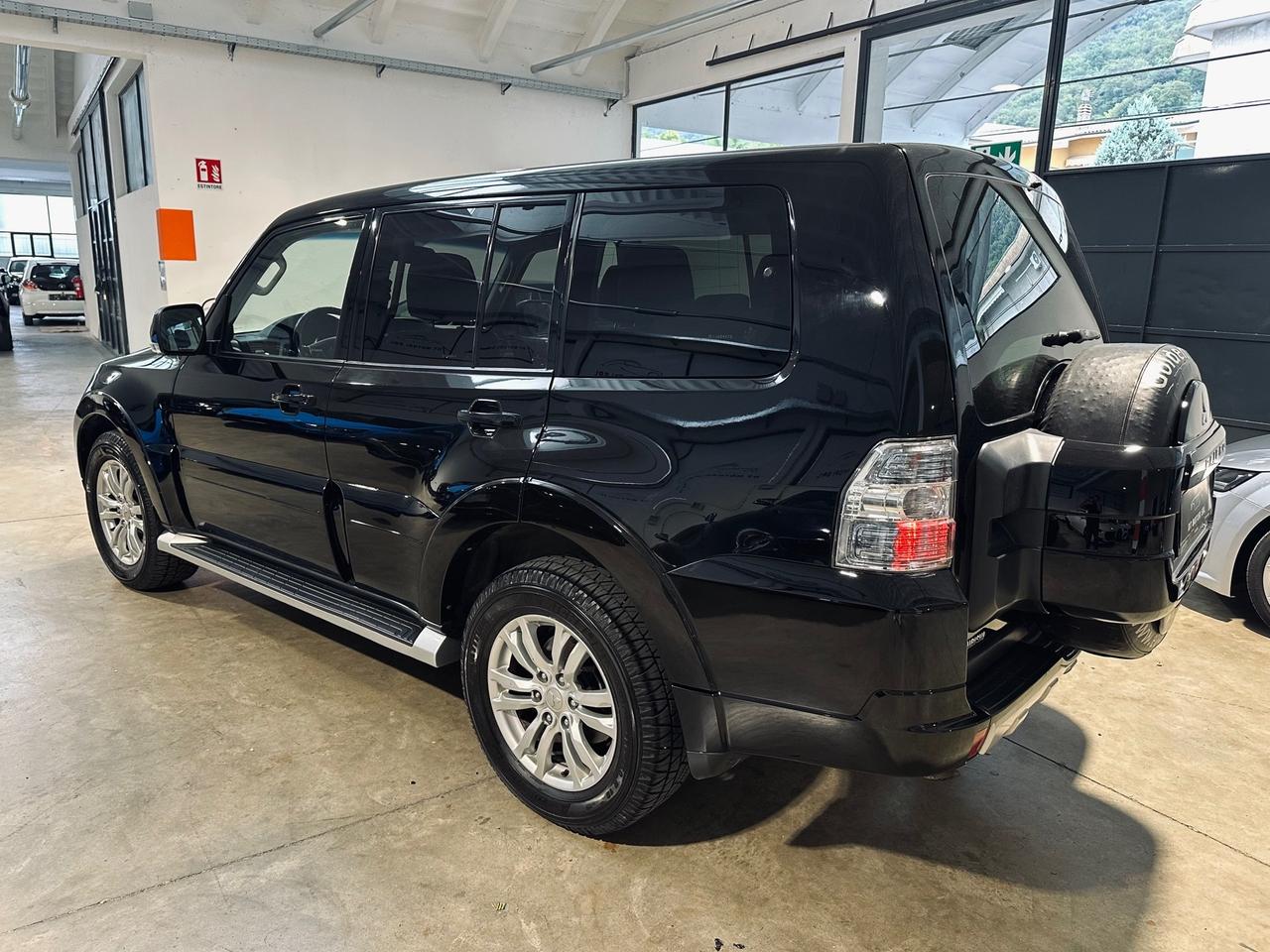 Mitsubishi Pajero 3.2 DI-D 16V Instyle 7 POSTI - RIDOTTE