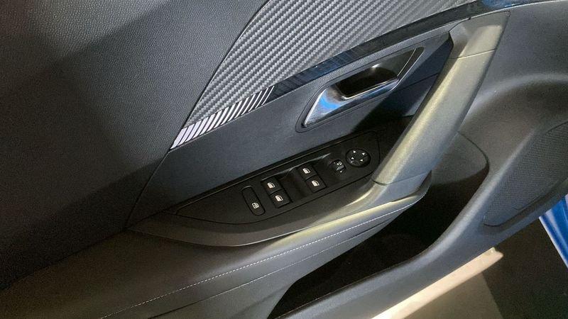 Peugeot 2008 2008 PureTech 130 S&S EAT8 Allure