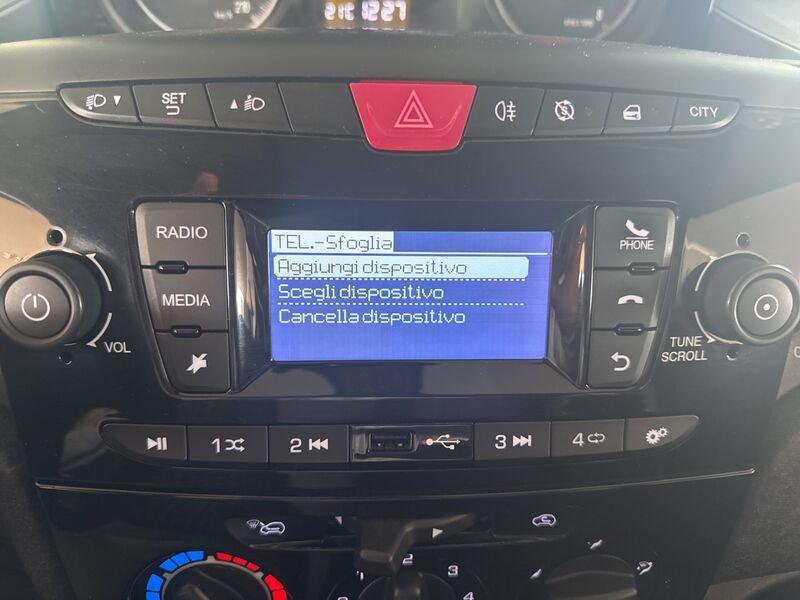 Lancia Ypsilon Ypsilon 1.0 FireFly 5 porte S&S Hybrid Ecochic Silver