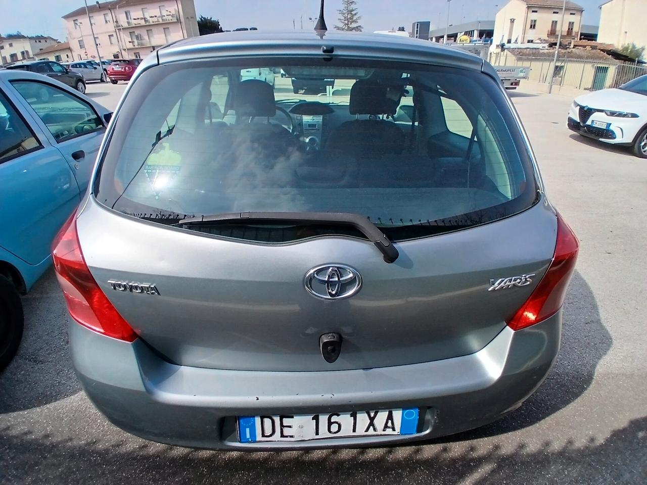Toyota Yaris BENZINA 1.0 3 PORTE