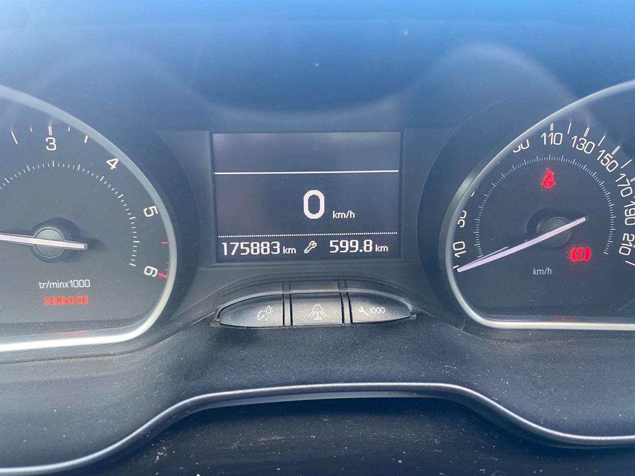 Peugeot 208 Active 1.4 HDI FAP 68 #6385