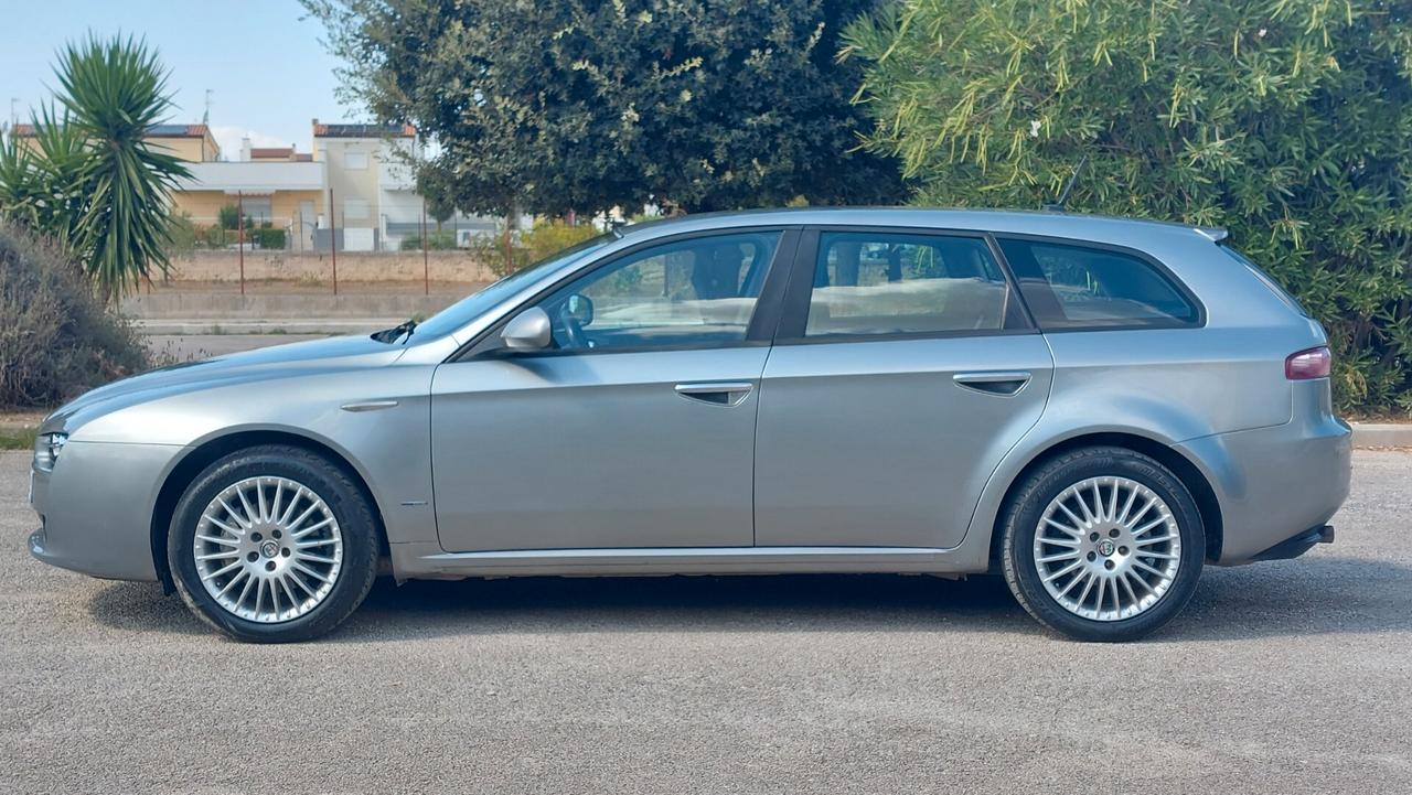 Alfa Romeo 159 1.9 JTDm 150CV Sportwagon