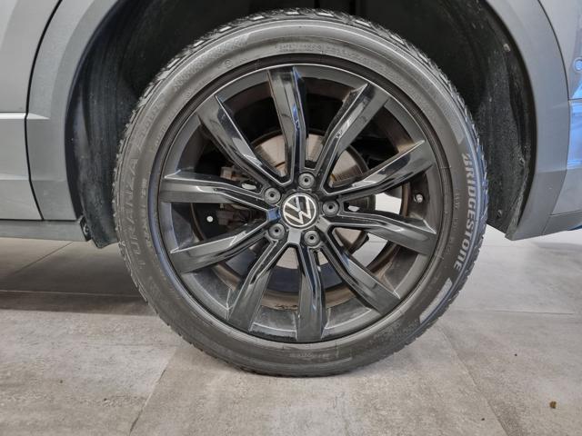 VOLKSWAGEN T-Roc R-LINE 2.0 TSI DSG 4MOTION BlueMotion Technology