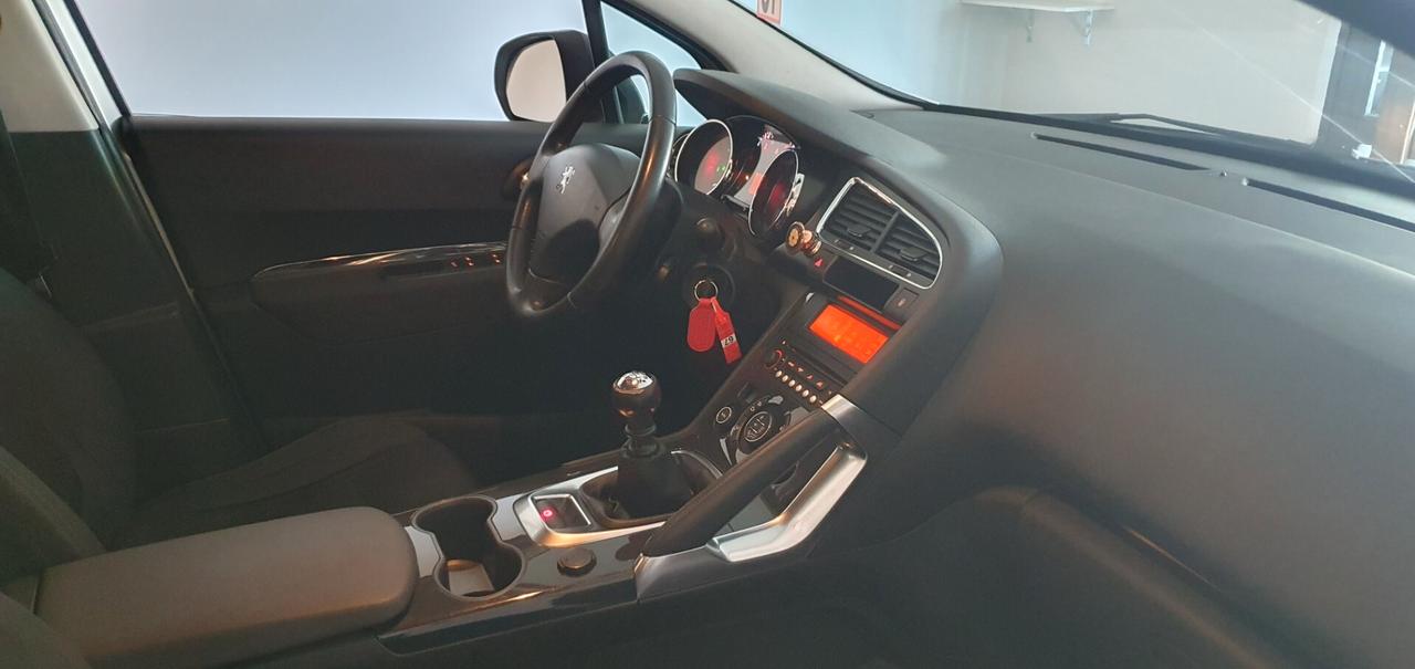 Peugeot 3008 1.6 HDi 115CV Active