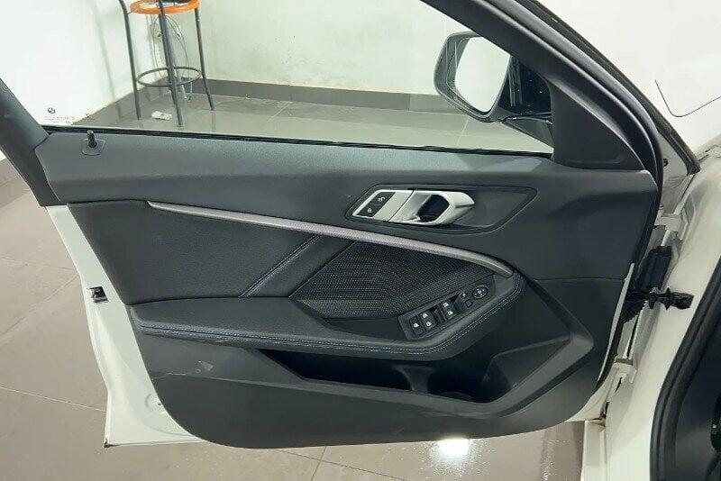 BMW Serie 1 118d 5p. Msport