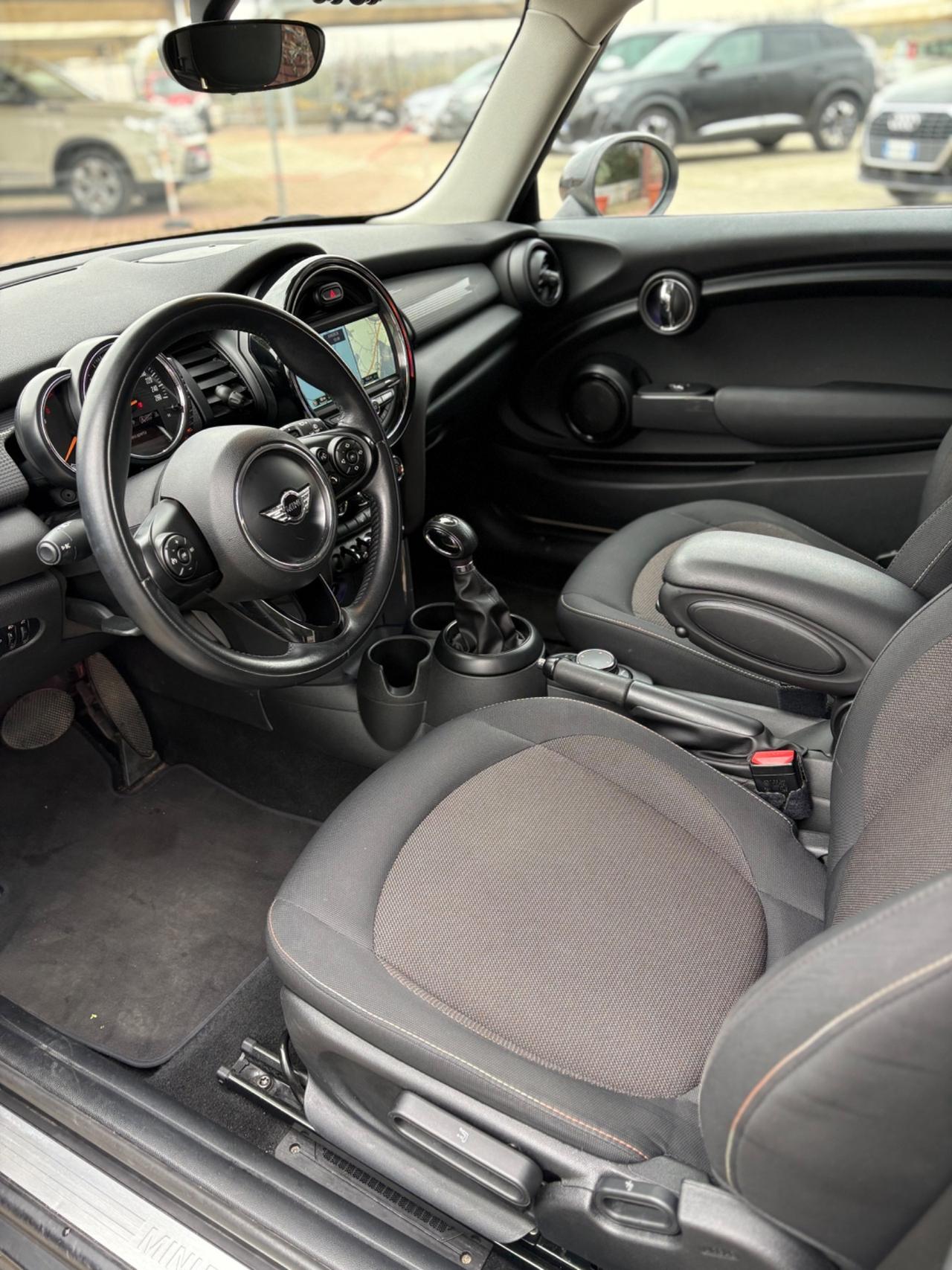 Mini 1.5 Cooper D Business XL