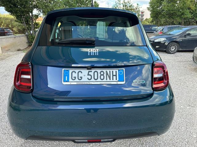 FIAT 500e 3+1 42 kWh Icon +