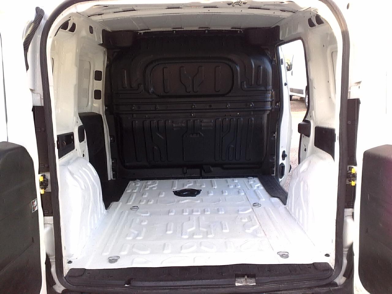 Fiat Doblo 1.6mjet 105cv FURGONE 3 POSTI - 2016