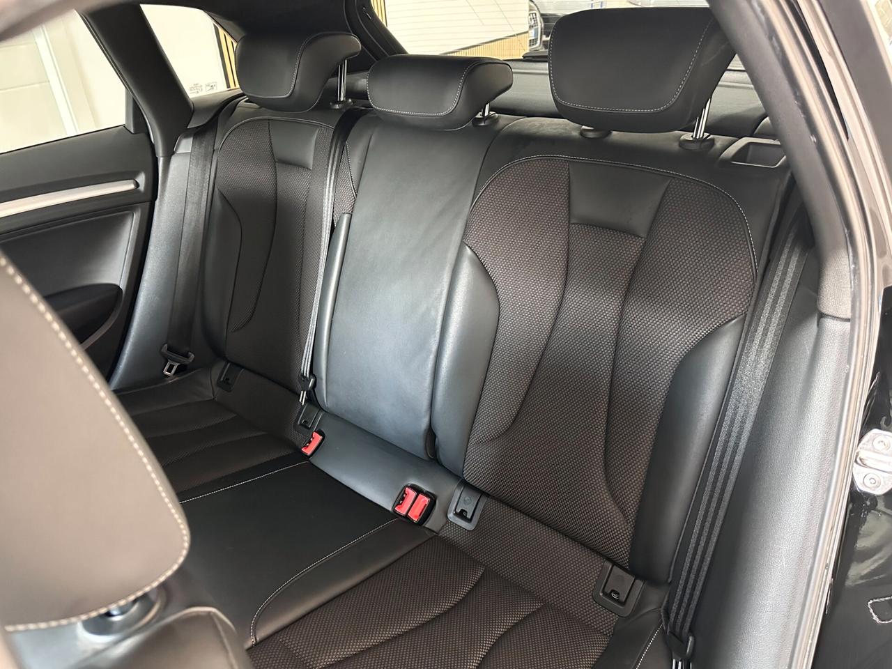 Audi A3 2.0 TDI S LINE - MANUALE - DA VETRINA - FULL