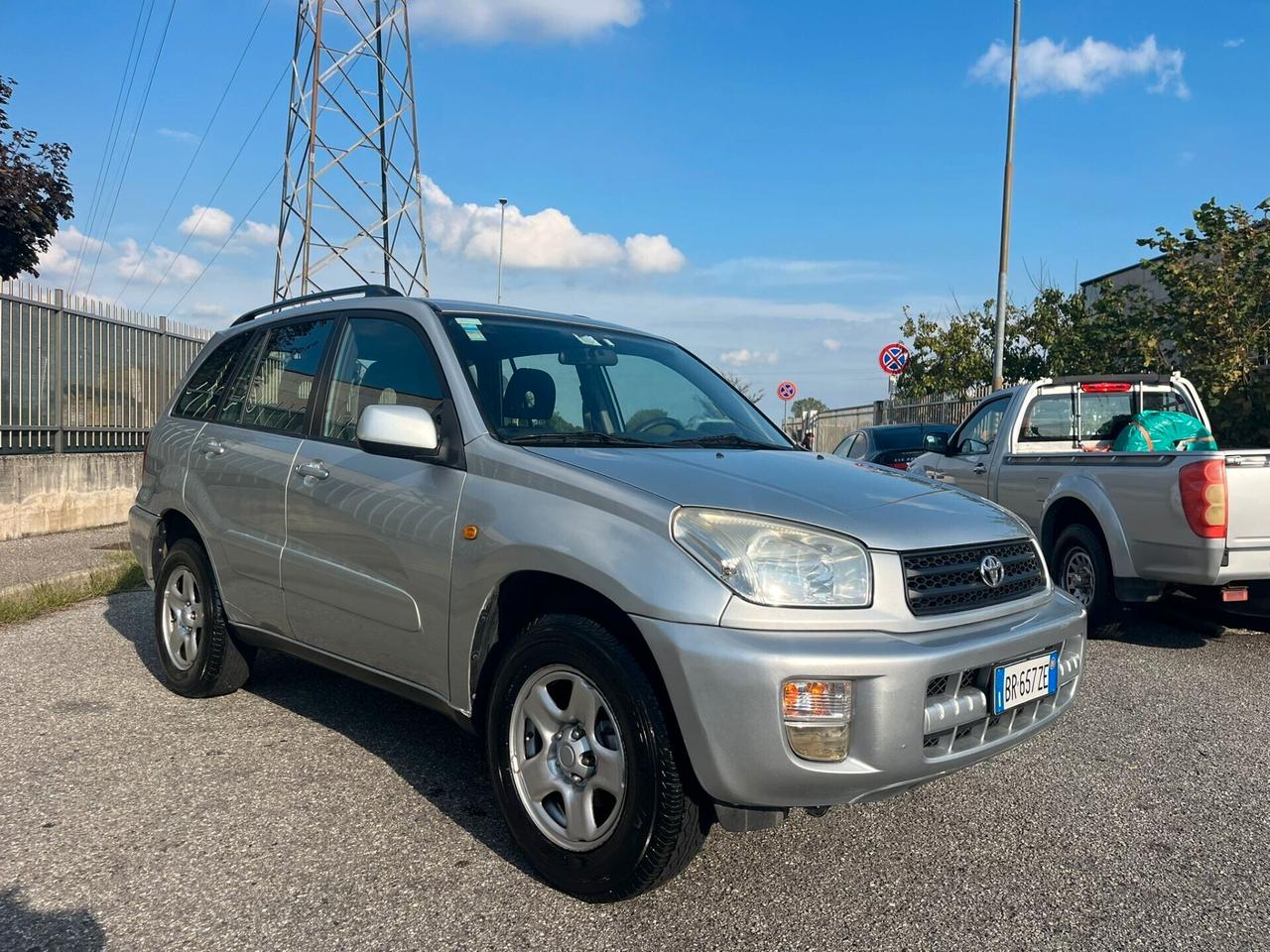 Toyota RAV 4 2.0 16V BENZ 5 porte Sol