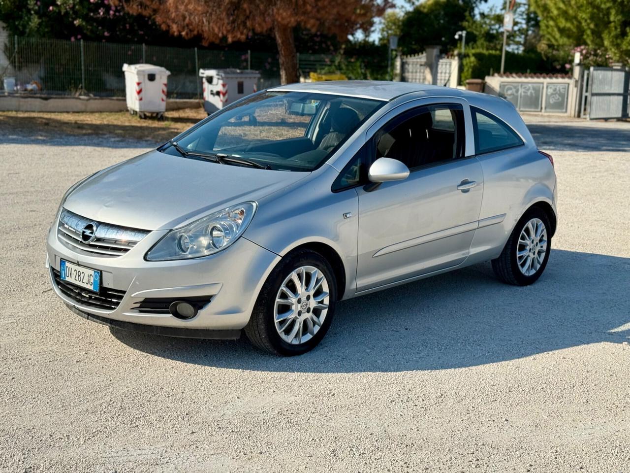 Opel Corsa Diesel 1.3 CDTi 75cv NEOPATENTATI OK