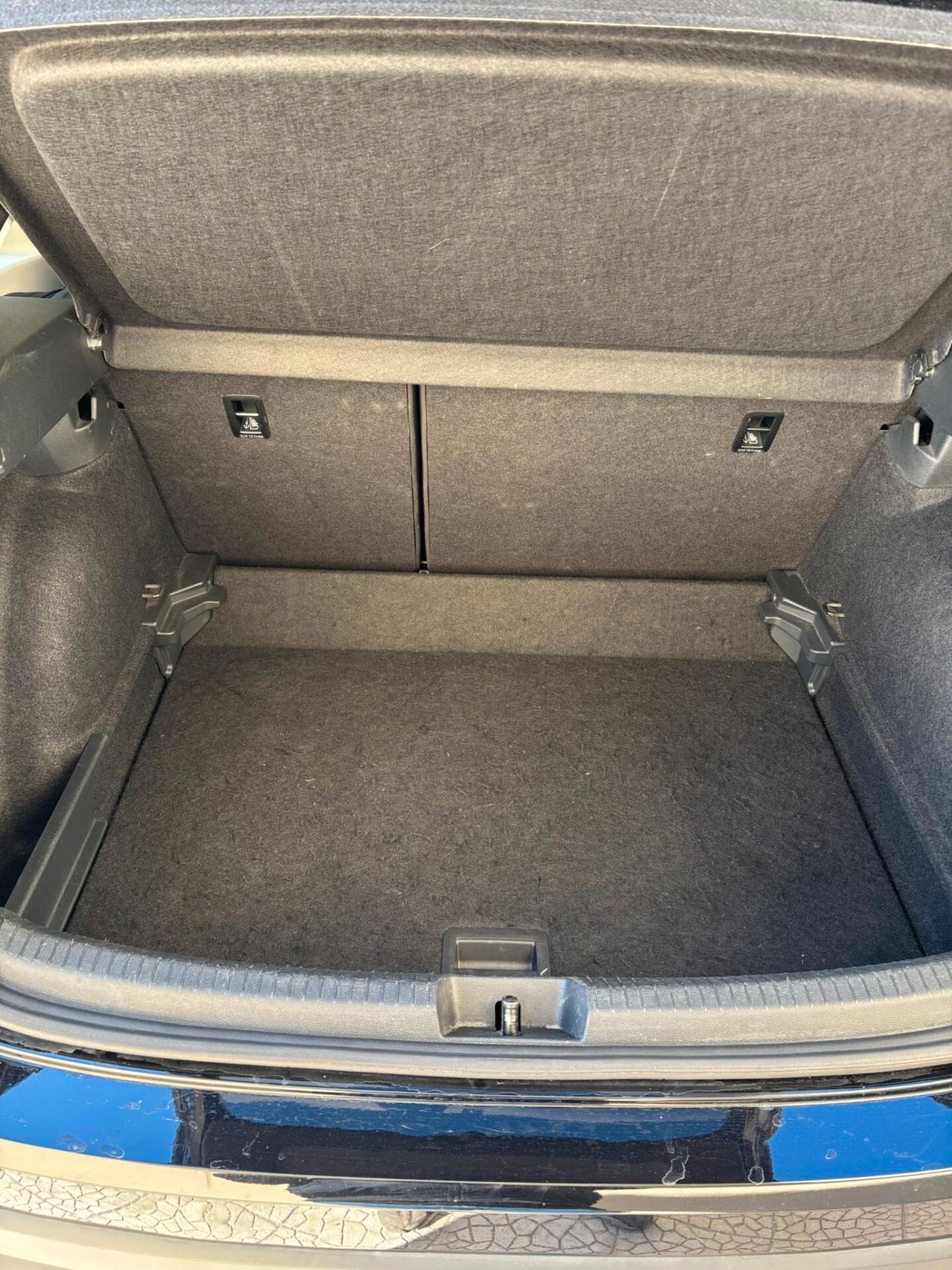 Volkswagen Taigo 1.0 TSI 115 CV DSG R-Line