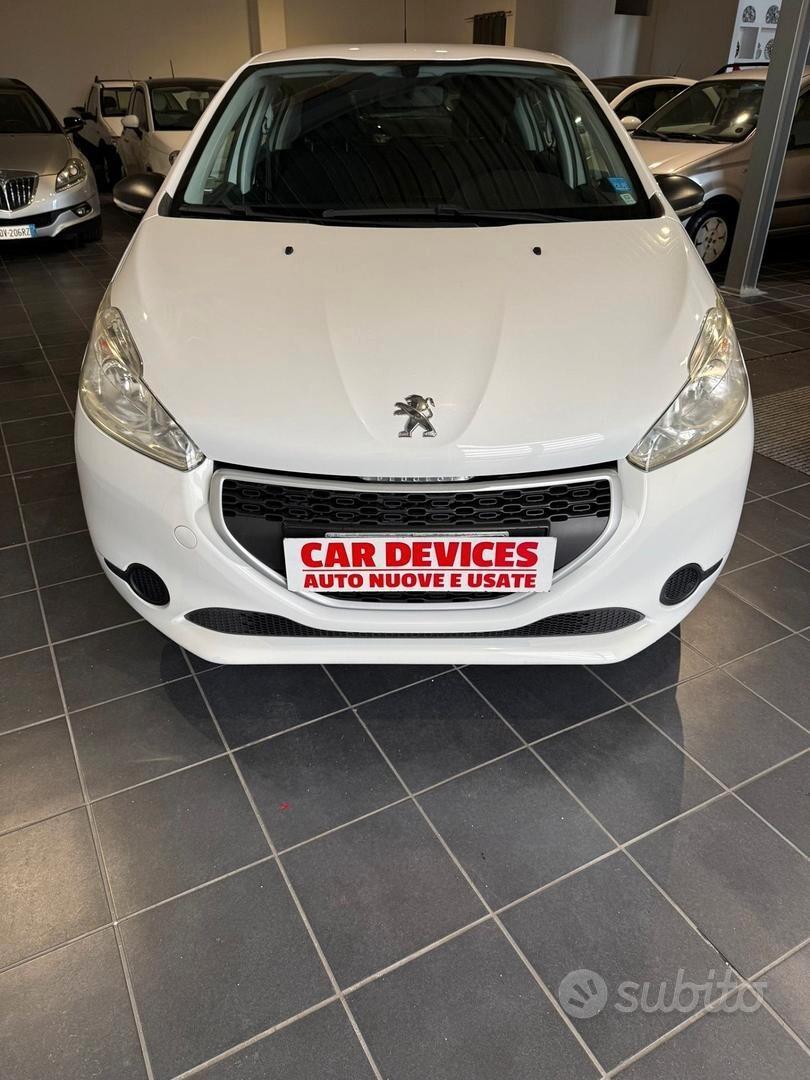 PEUGEOT 208 - 2014 - 117000 KM - BENZINA -NEOPATENTATI