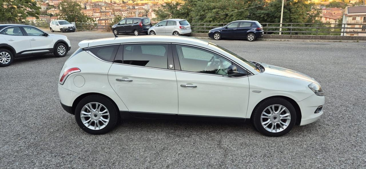 Lancia Delta 1.4 T-Jet 120CV EcochicGPL- 11/2013