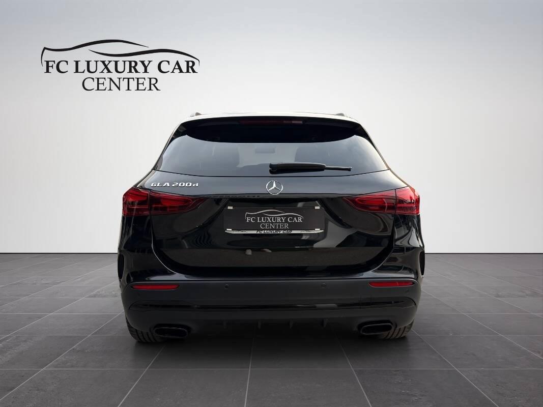 Mercedes Classe GLA 200 d AMG Line Premium Tetto Cerchio 20