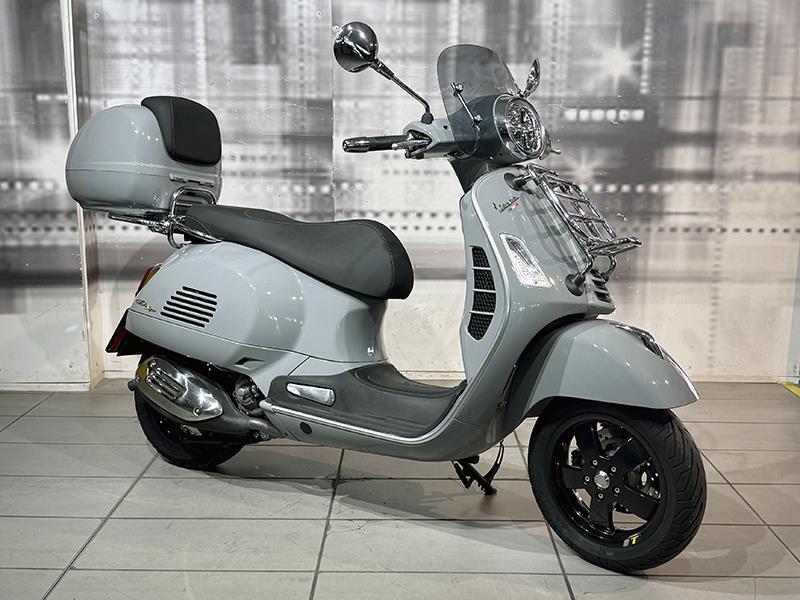 Piaggio Vespa GTS 300 SuperTech HPE Abs