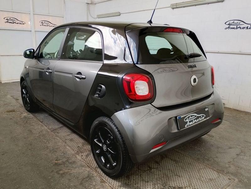 smart forfour forfour 70 1.0 Passion TUA DA 129,00 UERO AL MESE