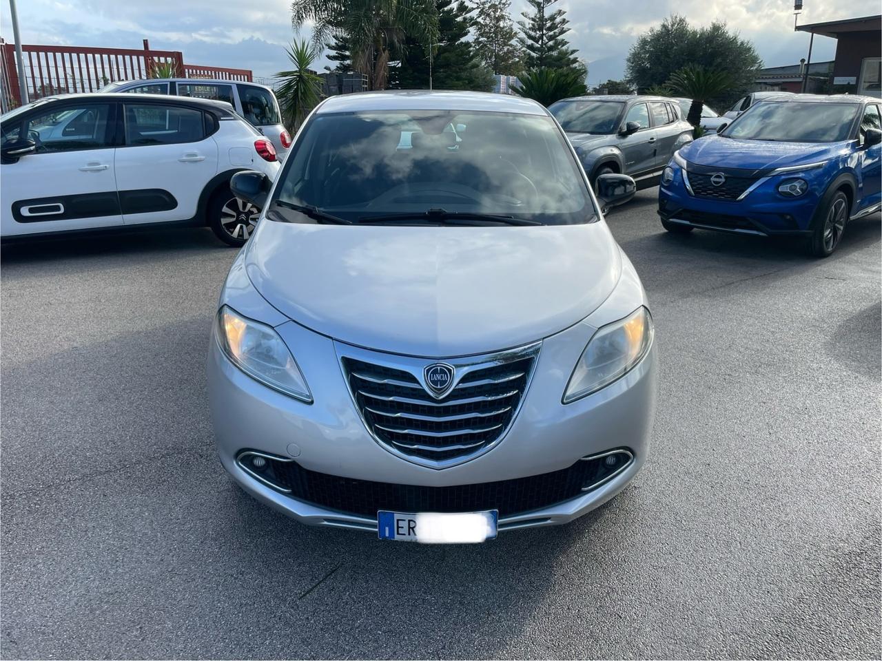 Lancia Ypsilon a*f*f*a*r*e