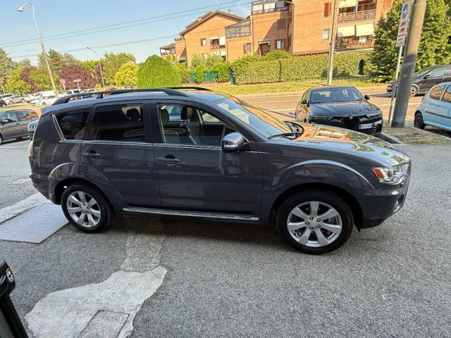 MITSUBISHI Outlander 2.2 DI-D Instyle DPF 7 p.ti UNICO PROPRIETARIO