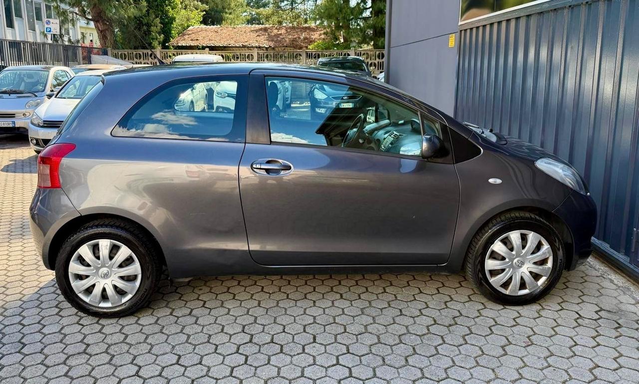 Toyota Yaris 1.3 Benzina 3 porte Navi