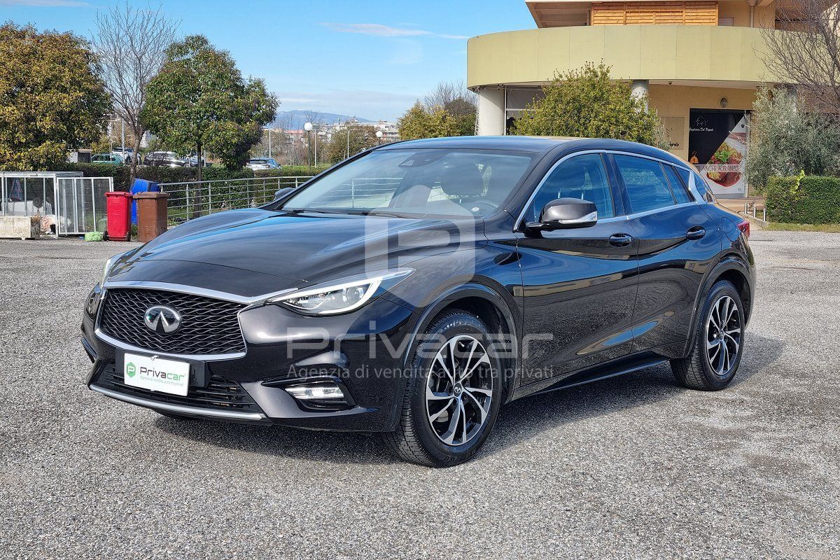 INFINITI Q30 1.5 diesel Business Executive