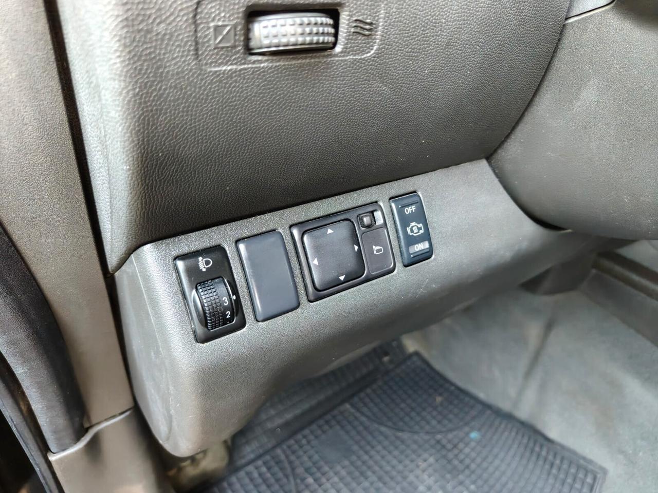 Nissan Navara D40 - 2 porte - 2009