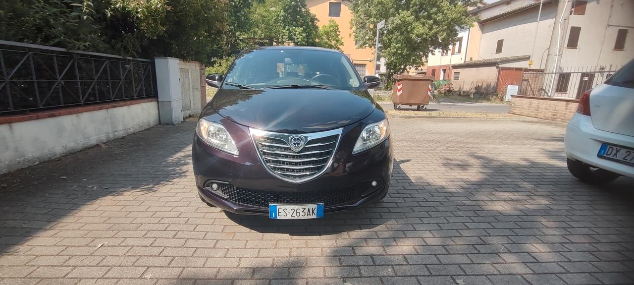 Lancia Ypsilon 1.2 69 CV 5 porte GPL Ecochic Gold