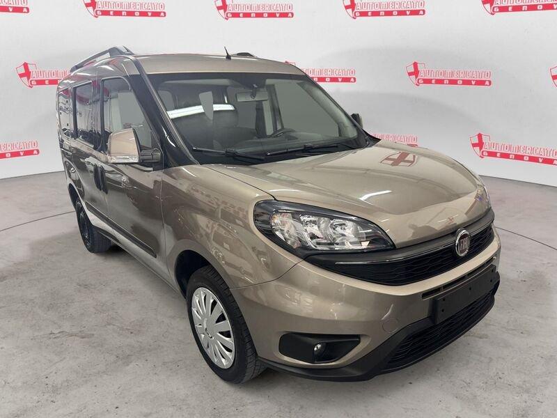 FIAT Doblò 1.4 T-Jet 16V Lounge 7 POSTI