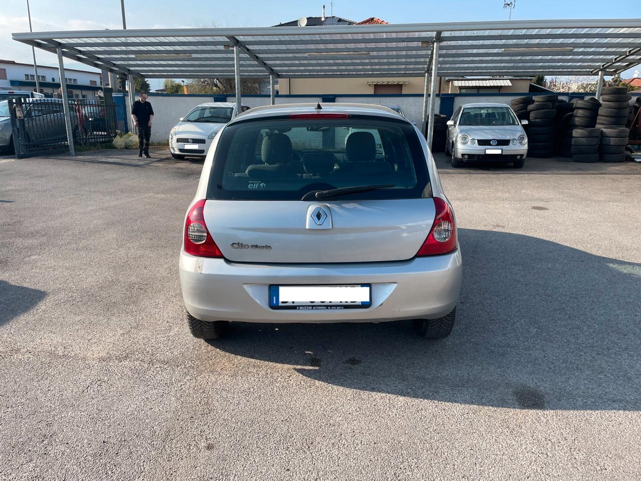 Renault Clio Storia 1.2 5 porte GPL
