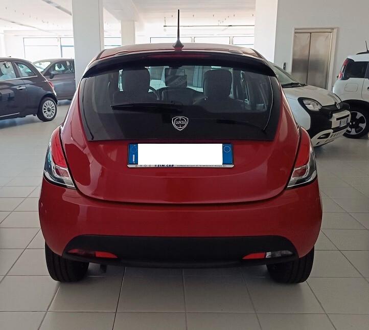 Lancia Ypsilon 1.0 FireFly 5 porte S&S Hybrid Oro