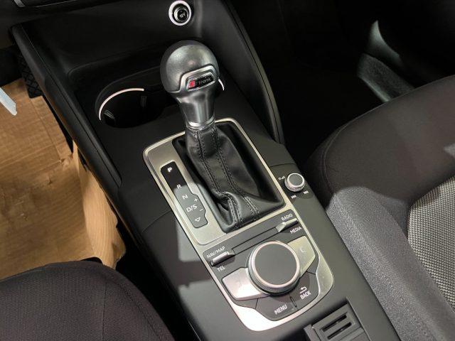 AUDI A3 SPB 30 TDI Stronic Business Navi/Xenon/Led/Park