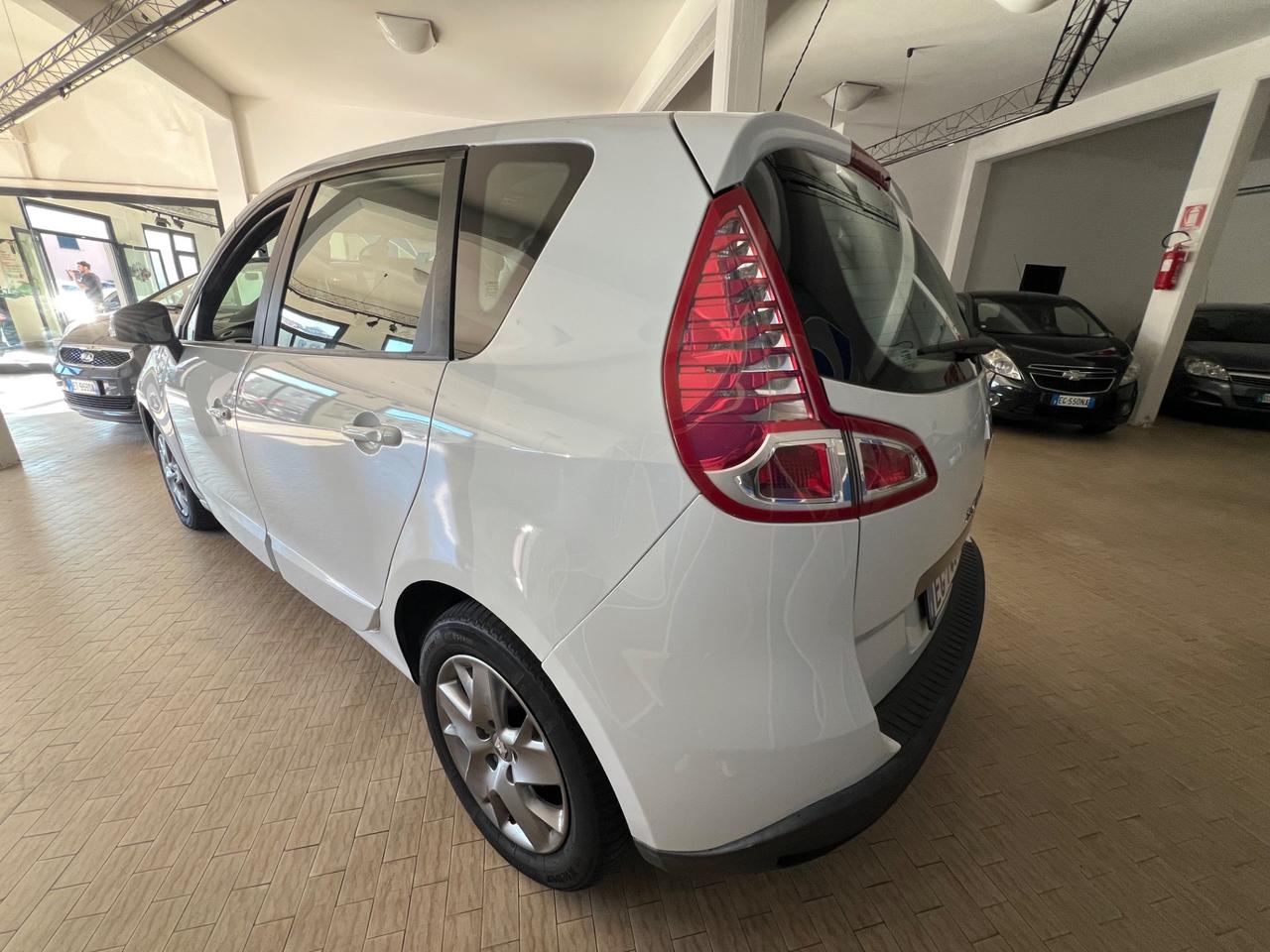 Renault Scénic X-Mod 1.5 dCi 110CV Luxe