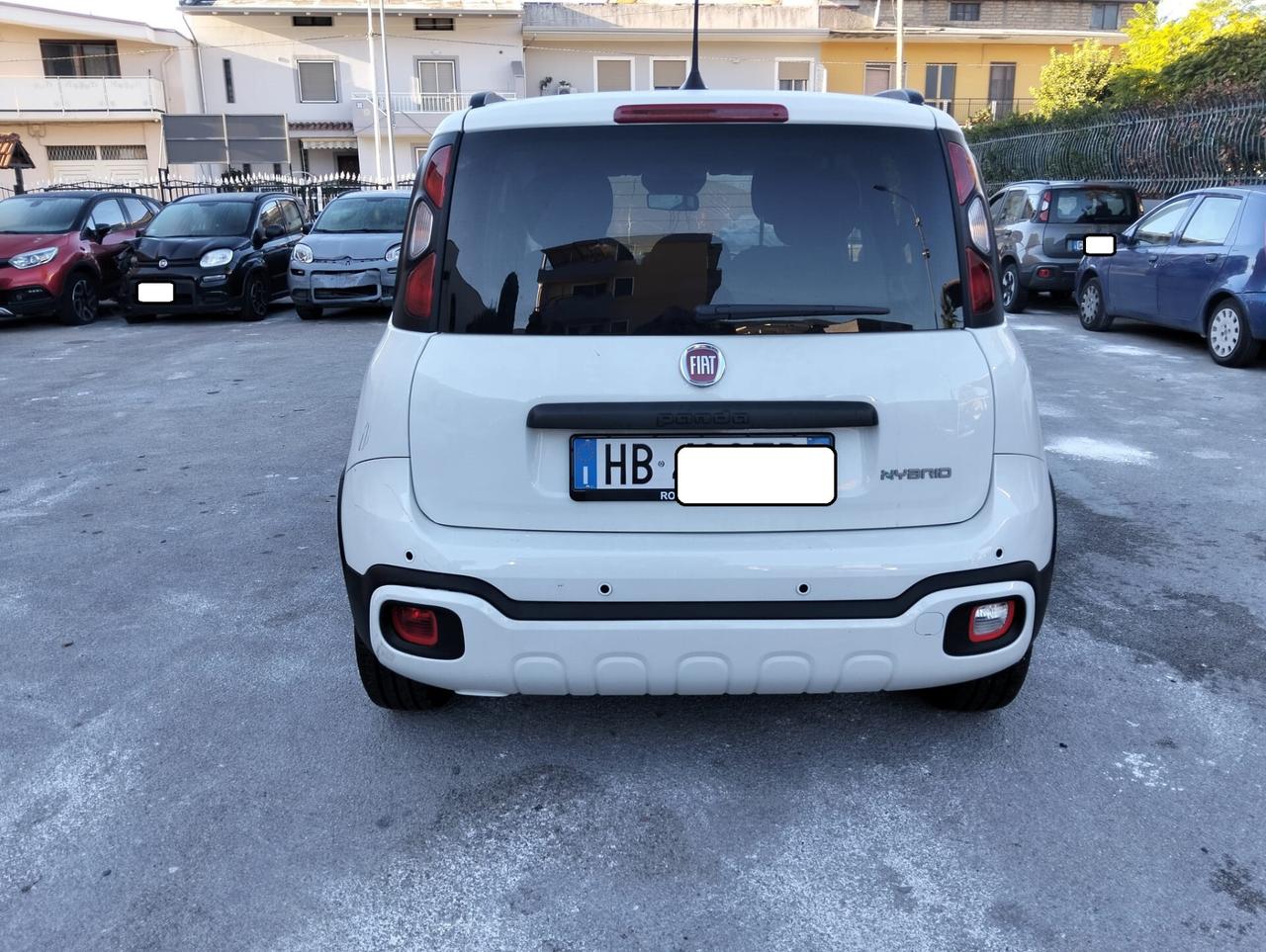 Fiat Pandina 1.0 Hybrid Cross 2025 SINISTRATA